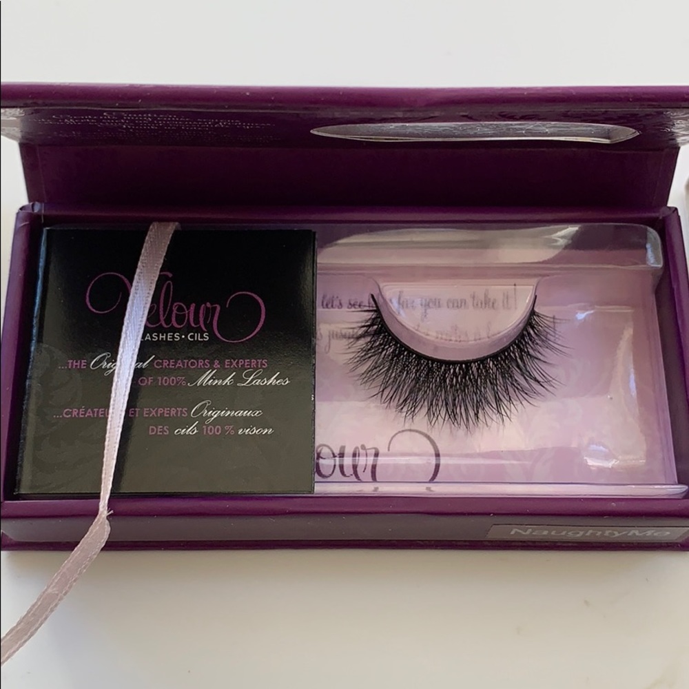 VELOUR LASHES Naughty Me